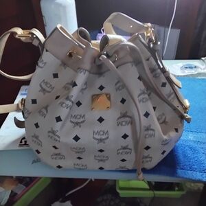 MCM Women's Beige and Brown Logo Shoulder Bag